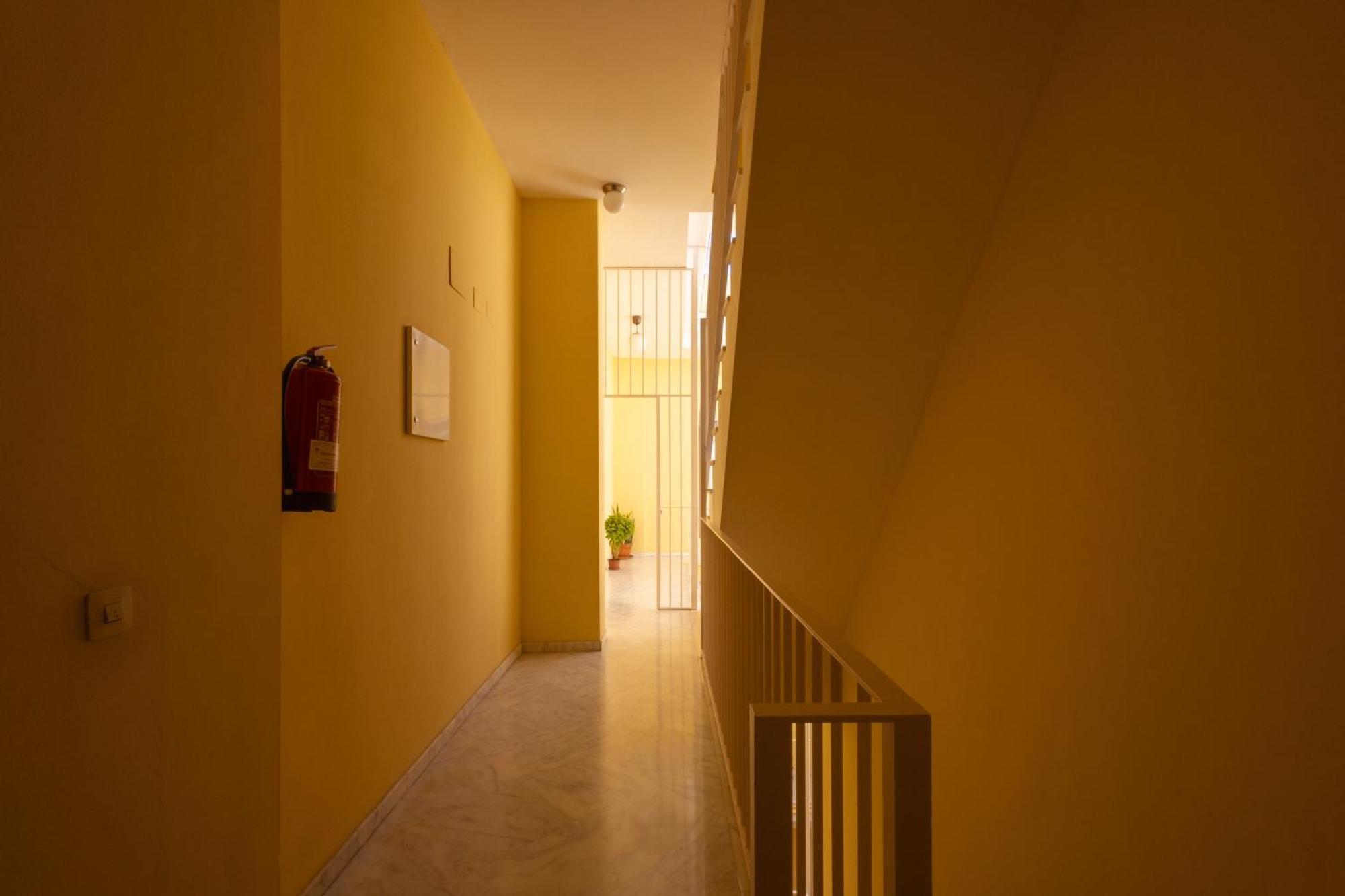 Apartamento Acogedor En Triana Севилья Экстерьер фото