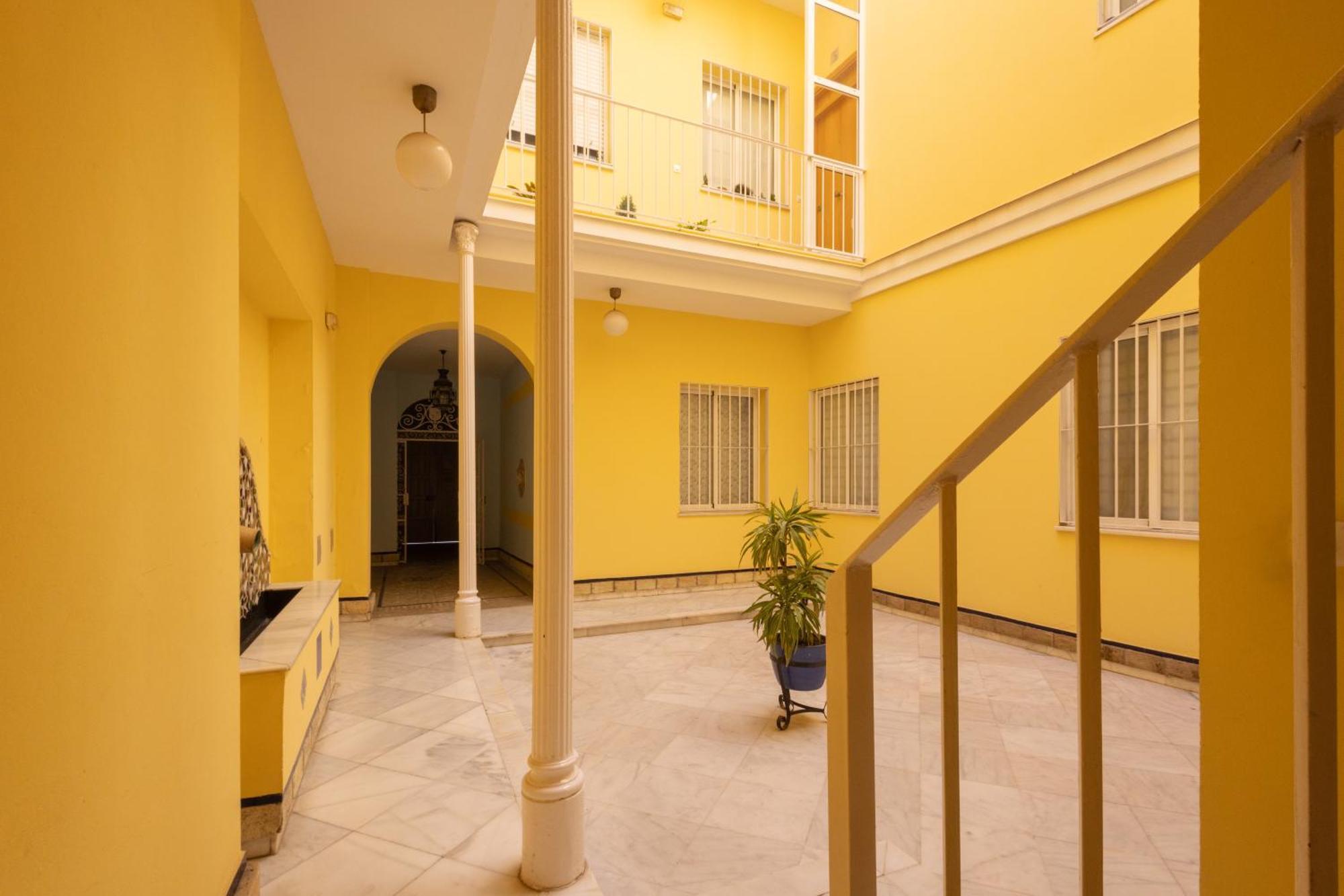 Apartamento Acogedor En Triana Севилья Экстерьер фото